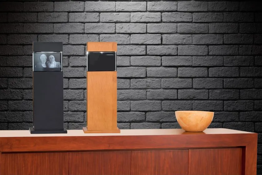 Gedenkzuil met 3D fotoglas
